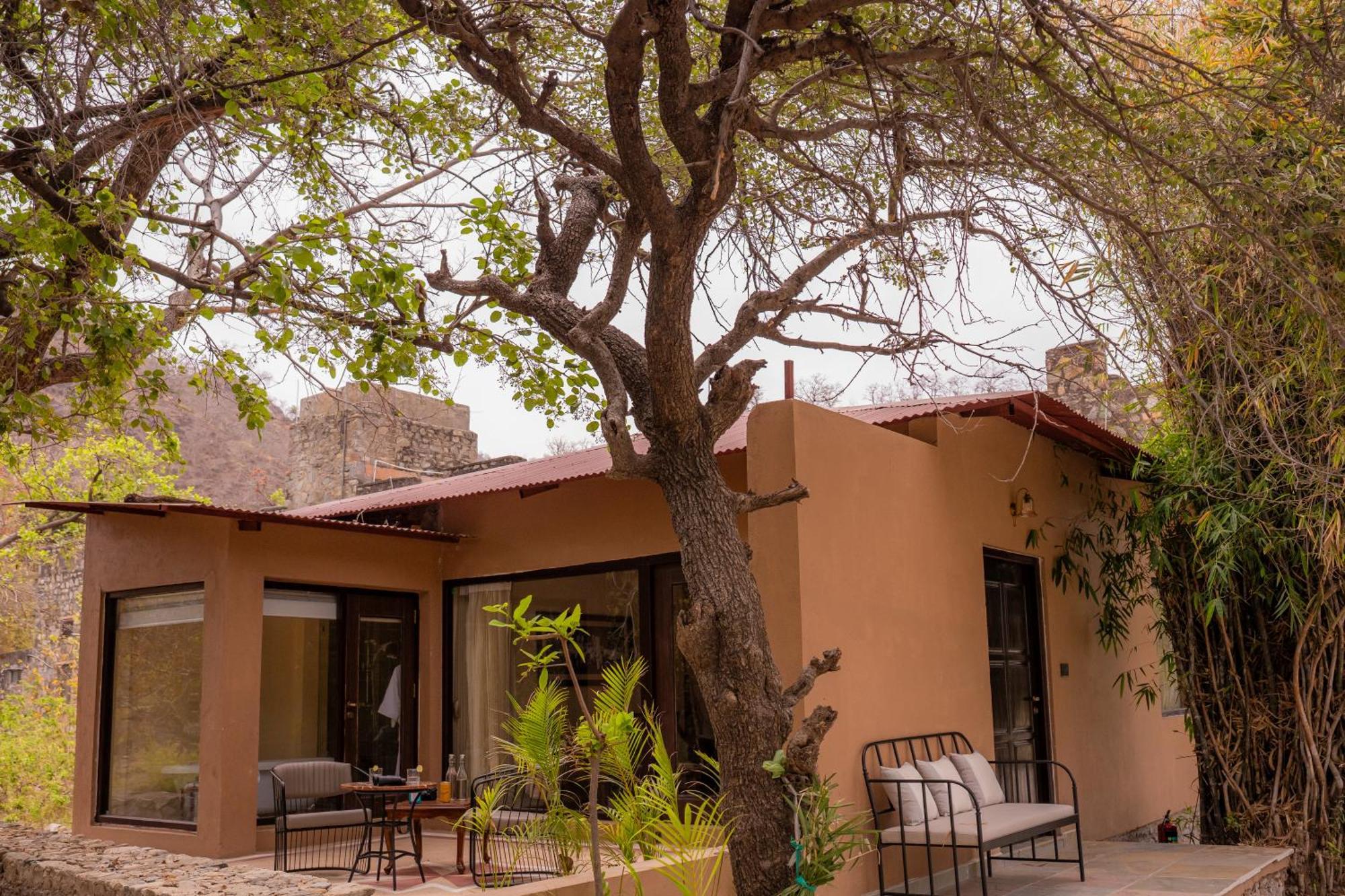 Aloof Jungle Lodge Ghanerao Ngoại thất bức ảnh